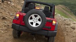 Jeep Wrangler 2011 - widok z tyłu