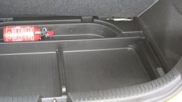 Mazda 3 I Hatchback 2.0 i 16V 150KM - galeria redakcyjna - bagażnik, akcesoria