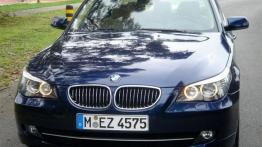 BMW Seria 5 E60 Sedan 530i 272KM - galeria redakcyjna - widok z przodu