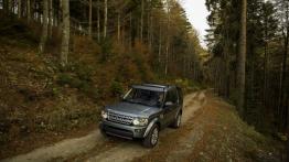 Land Rover Discovery 4 (2014) - widok z przodu