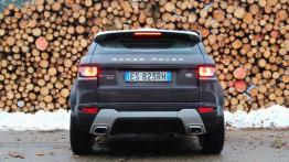 Range Rover Evoque 2.2 SD4 190KM - galeria redakcyjna - widok z tyłu
