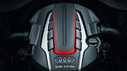 Audi S8 2012 - silnik