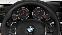 BMW 330e - oszczędności, co niemiara