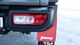 Suzuki Jimny 1.5 102 KM - galeria redakcyjna - prawy tylny reflektor - wy??czony