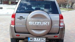 Suzuki Grand Vitara II SUV 5d Facelifting 2012 2.4 VVT 169KM - galeria redakcyjna - widok z tyłu