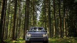 Land Rover Discovery 4 (2014) - widok z przodu