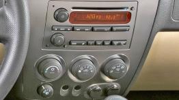 Hummer H3 - radio/cd/panel lcd