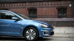 Volkswagen e-Golf - przyszłość pod napięciem