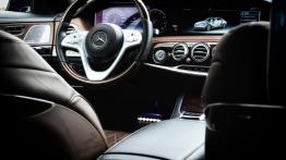 Mercedes-Benz S560 4.0 V8 469 KM - galeria redakcyjna - widok ogólny wn?trza z przodu