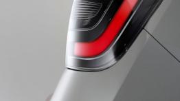 Skoda Rapid Sport Concept (2013) - prawy tylny reflektor - włączony