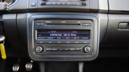 Skoda Fabia II Hatchback Facelifting 1.2 TSI 105KM - galeria redakcyjna - radio/cd/panel lcd