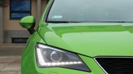 Seat Ibiza V Facelifting 1.2 TSI - galeria redakcyjna - prawy przedni reflektor - włączony