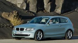 BMW Seria 1 Hatchback 3D - lewy bok