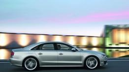Audi S8 2012 - prawy bok