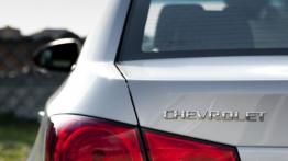 Chevrolet Cruze - galeria społeczności - lewy tylny reflektor - wyłączony