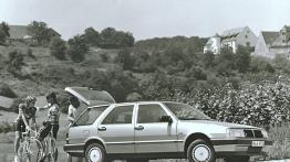 Lancia Thema - prawy bok