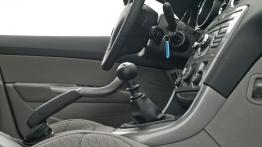 Peugeot 308 SW Facelifting 1.6 e-HDI FAP STT 112KM - galeria redakcyjna - widok ogólny wnętrza z prz