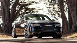Chrysler 300C Platinum 2015 - widok z przodu