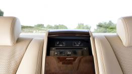 Lexus LS 460L (2013) - inny element wnętrza z tyłu