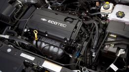 Chevrolet Cruze hatchback ECO-TEC - silnik