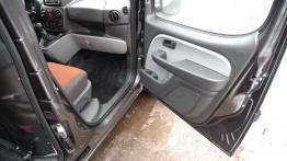Fiat Doblo i Doblo Cargo Maxi - drzwi kierowcy od wewnątrz