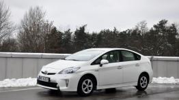 Toyota Prius IV Hatchback Facelifting  KM - galeria redakcyjna - lewy bok