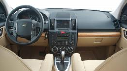 Land Rover Freelander II - pełny panel przedni