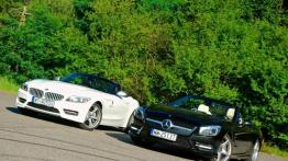 Roadstery w dwóch smakach - BMW Z4 35isDrive vs Mercedes SL350 BlueEFFICIENCY