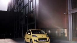 Peugeot 107 Hatchback 3d Facelifting 2012 1.0 VTI 68KM 50kW 2012-2013