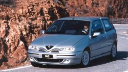 Alfa Romeo 145 1.4 i.e. 16V T.S. 103KM 76kW 1996-2000