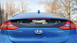 Hyundai Ioniq Hybrid – Prius po koreańsku