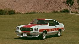 Ford Mustang - krótka historia sportowego Forda - widok z przodu