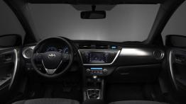 Toyota Auris II - pełny panel przedni