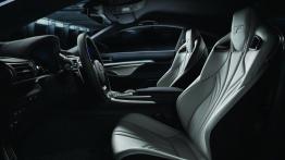 Lexus RC F (2015) - widok ogólny wnętrza z przodu