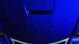 Lexus RC F (2015) - maska - widok z góry