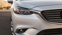 Mazda 6 III sedan Facelifting (2016) - prawy przedni reflektor - wyłączony