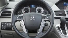 Honda Odyssey 2010 - deska rozdzielcza