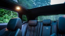 Range Rover Evoque 5d 2.0 Si4 240KM - galeria redakcyjna - szyberdach od wewnątrz