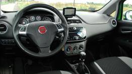 Fiat Punto 2012 0.9 TwinAir 8V 85KM - galeria redakcyjna - pełny panel przedni