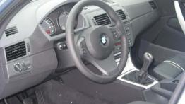 BMW X3 3.0i - galeria redakcyjna - pełny panel przedni