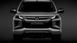 Mitsubishi L200 (Triton) 2019 - przód - reflektory w??czone