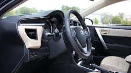 Toyota Corolla XI Sedan 1.6 Valvematic 132KM - galeria redakcyjna - kierownica