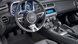 Chevrolet Camaro V - pełny panel przedni