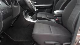 Suzuki Grand Vitara II SUV 5d Facelifting 2012 2.4 VVT 169KM - galeria redakcyjna - widok ogólny wnę