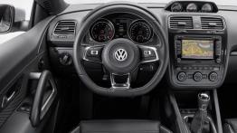 Volkswagen Scirocco III Facelifting 2.0 TSI (2014) - kokpit