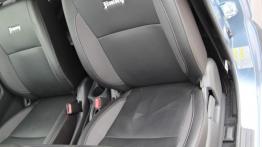Suzuki Jimny Standard Facelifting 1.3 VVT 4WD 85KM - galeria redakcyjna - fotel kierowcy, widok z pr