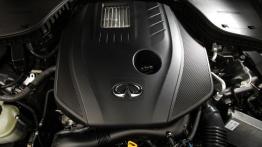 Infiniti Q50 2.0 Turbo (2014) - silnik