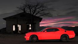 Dodge Challenger SRT Hellcat (2015) - lewy bok