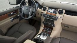 Land Rover Discovery 4 (2013) - kokpit