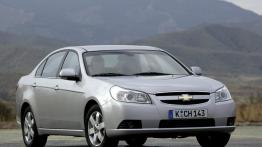 Chevrolet Epica - widok z przodu
